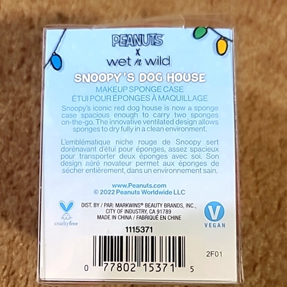 Peanuts × wet n wild snoopy's dog house makeup sponge case - Picture 3 of 4